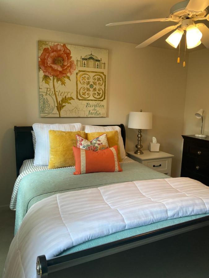 Suite Melissas Pinehurst Cottage Exterior foto